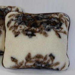 Merino wool cushion - President pattern.